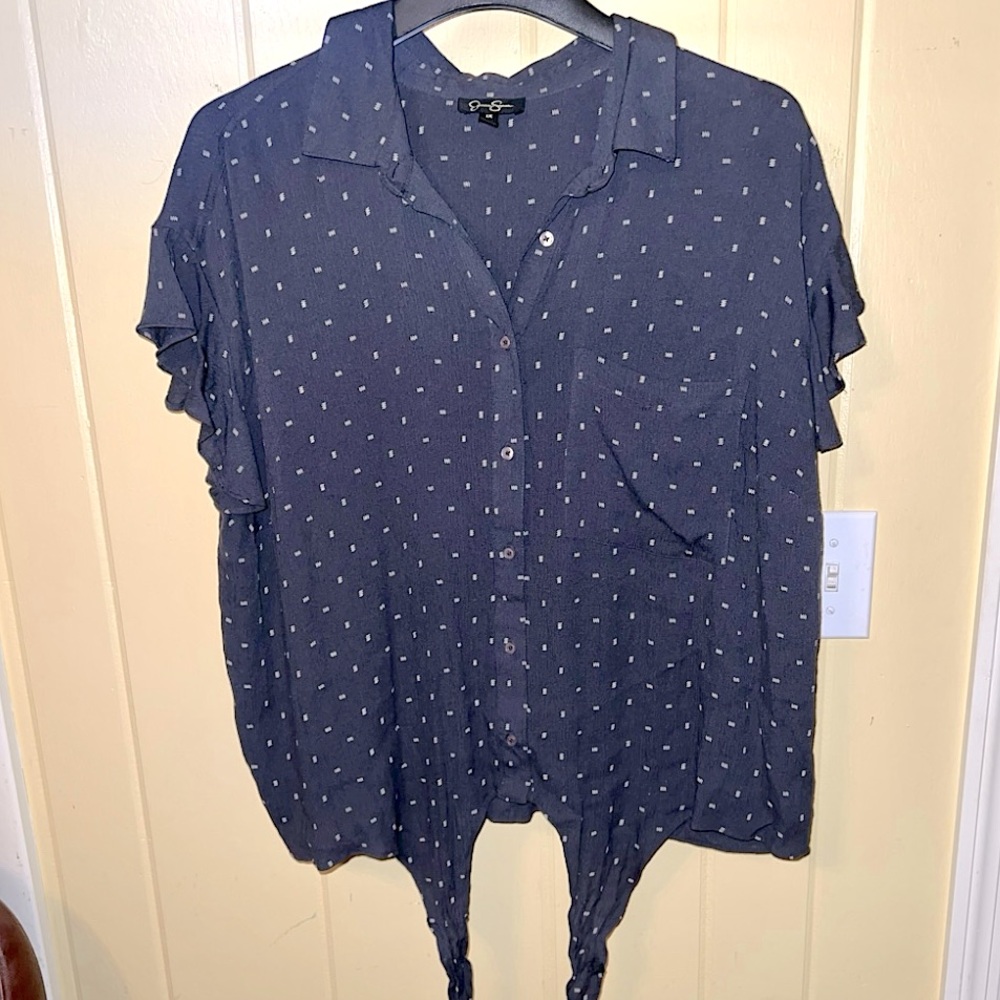 ⭐️Jessica Simpson Navy Polka Dot Button Up Tie Front Short Sleeve Top Size 1X - Picture 8 of 13